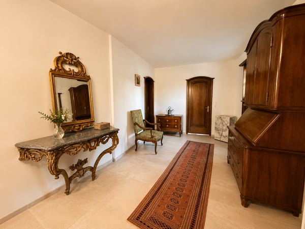 Einzigartige 14-Zimmer-Villa zur möblierten Miete in Metzerlen-Mariastein 8