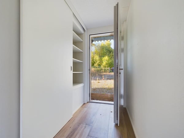 Wohnhaus mit 2 modernen Wohnungen  und viel Platz für Ihre Tiere 7