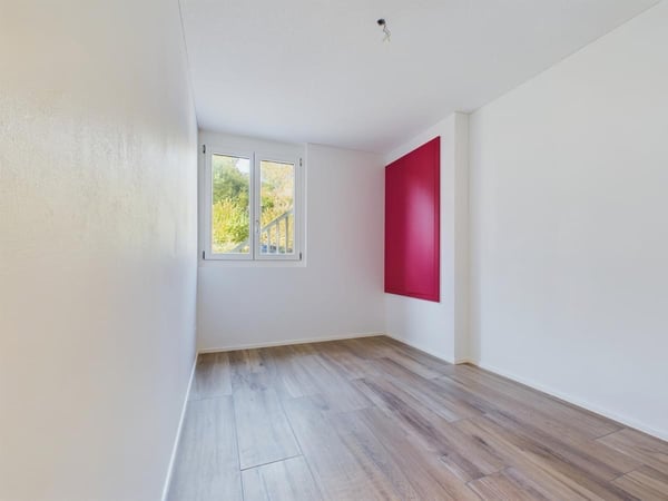 Wohnhaus mit 2 modernen Wohnungen  und viel Platz für Ihre Tiere 8