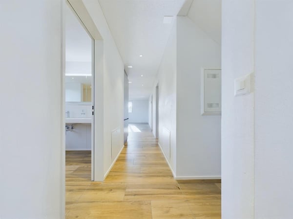 Wohnhaus mit 2 modernen Wohnungen  und viel Platz für Ihre Tiere 17