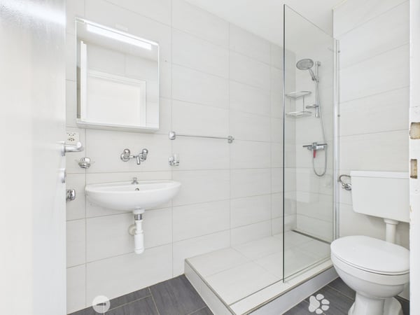 Appartement 1 pièces rénové avec vue panoramique à Biel 7