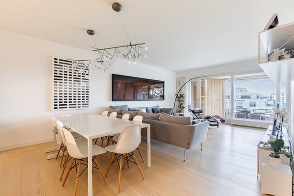 Spacieux appartement de 5 pièces avec balcon à Genève-Champel 1