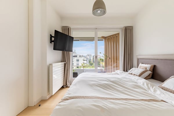 Spacieux appartement de 5 pièces avec balcon à Genève-Champel 5