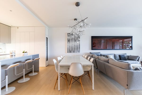Spacieux appartement de 5 pièces avec balcon à Genève-Champel 3