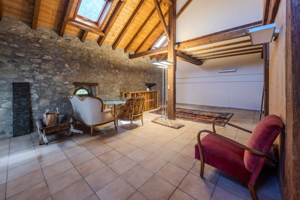 Ancienne ferme vaudoise superbement rénovée avec potentiel 14