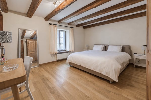 Ancienne ferme vaudoise superbement rénovée avec potentiel 11