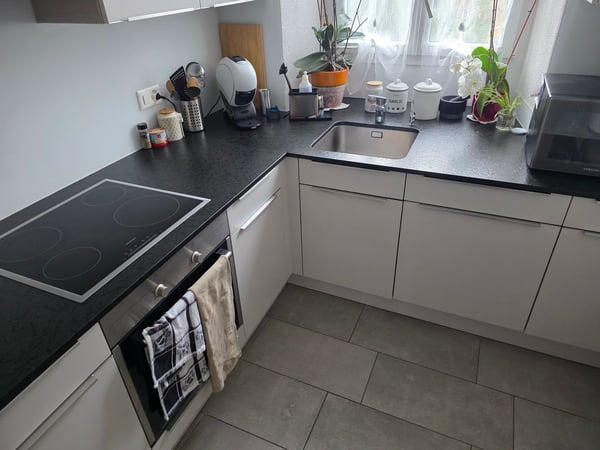 Charmant appartement de 2 pièces rénové avec balcon – La Chaux-de-Fonds 6