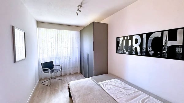 Helle 5.5 Zimmer Eigentumswohnung mit Balkon in Wetzikon 9