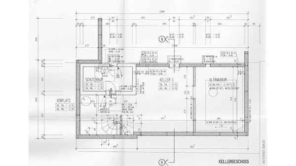 Mehrfamilienhaus mit Gastronomiebetrieb und Einfamilienhaus 15