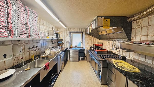 Mehrfamilienhaus mit Gastronomiebetrieb und Einfamilienhaus 4