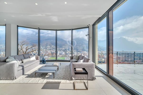Attico duplex con vista lago 1