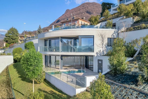 Moderna Villa con piscina 3
