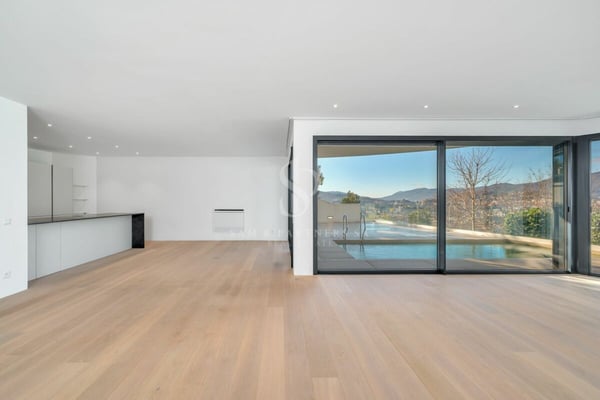 Moderna Villa con piscina 4