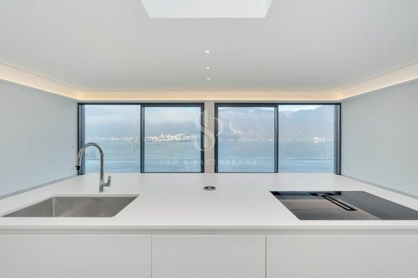 Atticco con vista lago 4