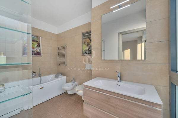 Soleggiato Attico in città 10