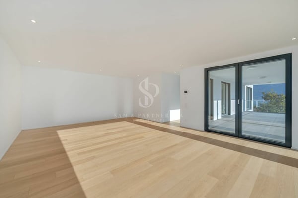 Nuova Villa con vista lago 5