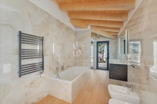 Nuova Villa con vista lago 12