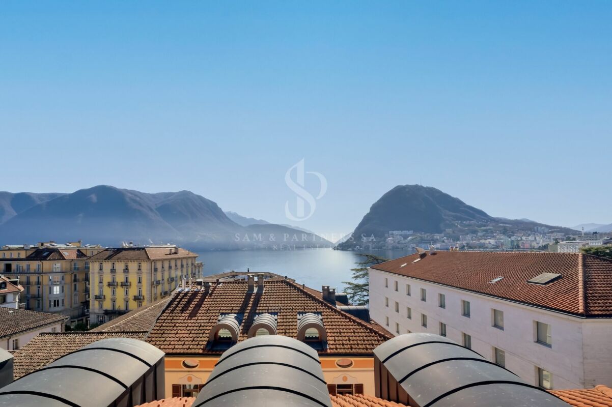 Esclusivo Attico nel Cuore della Città