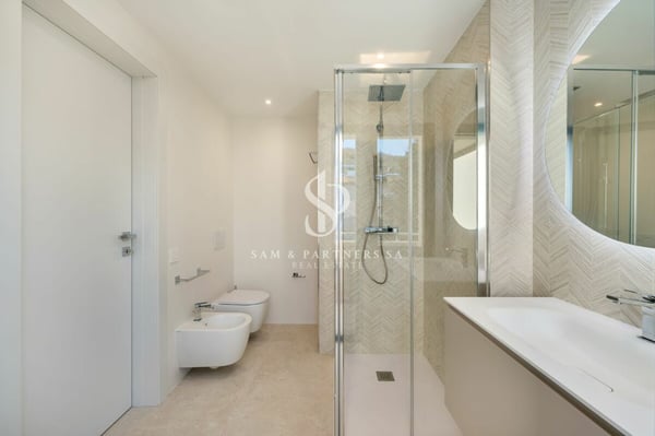 Attico con vista lago 10