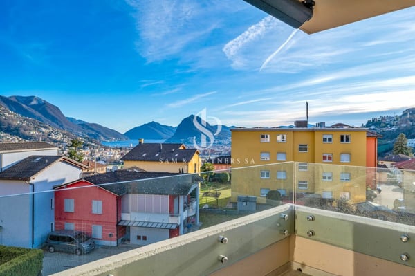 Attico con vista lago 5