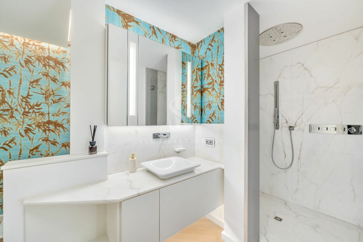 Moderno appartamento con vista lago a Paradiso