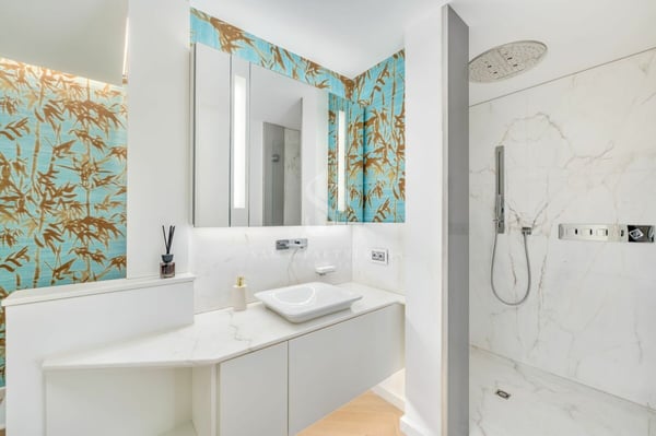 Moderno appartamento con vista lago a Paradiso 12