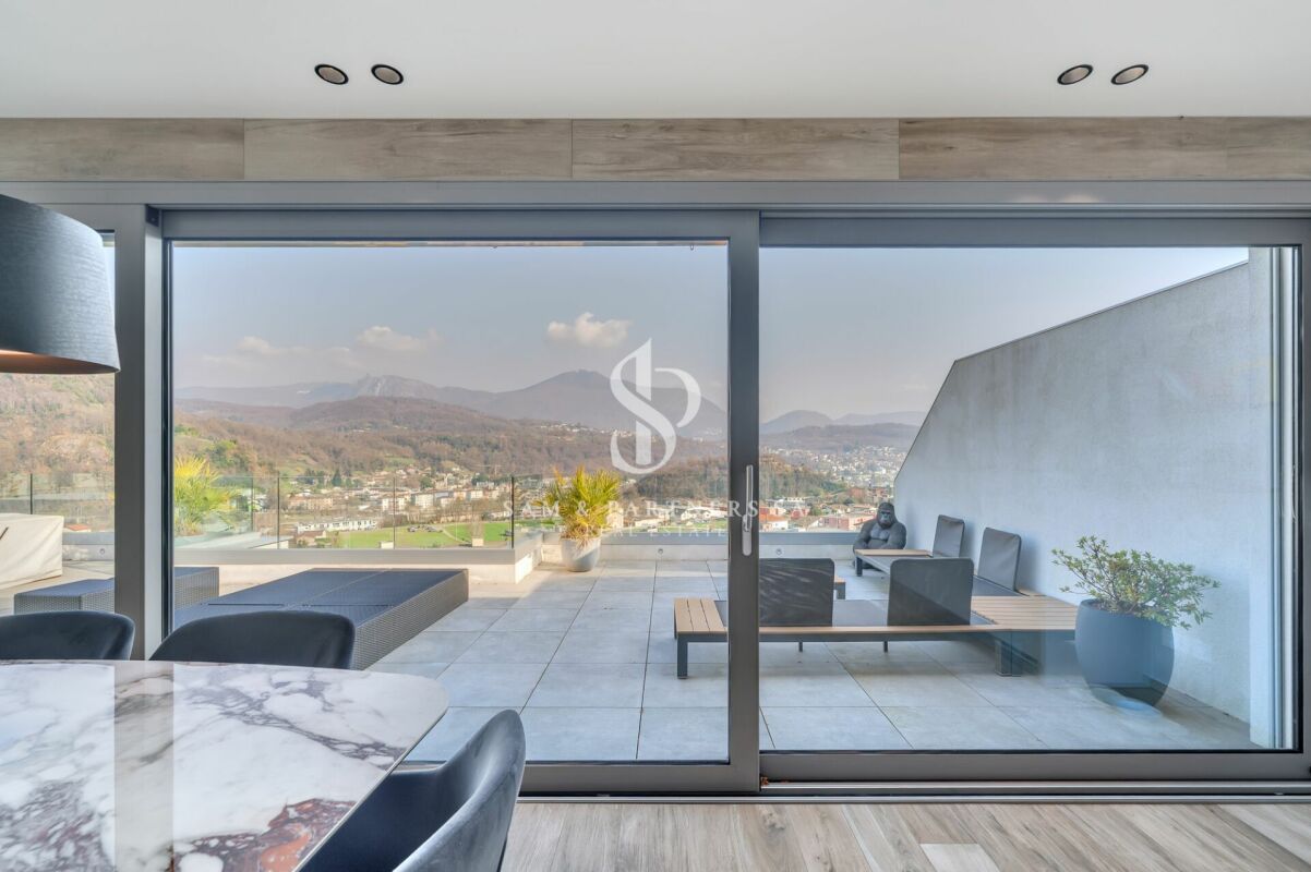 Attico con splendida vista