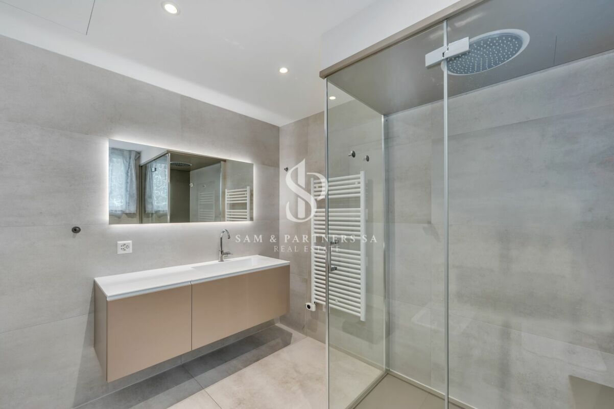 Appartamento con vista lago arredato copia