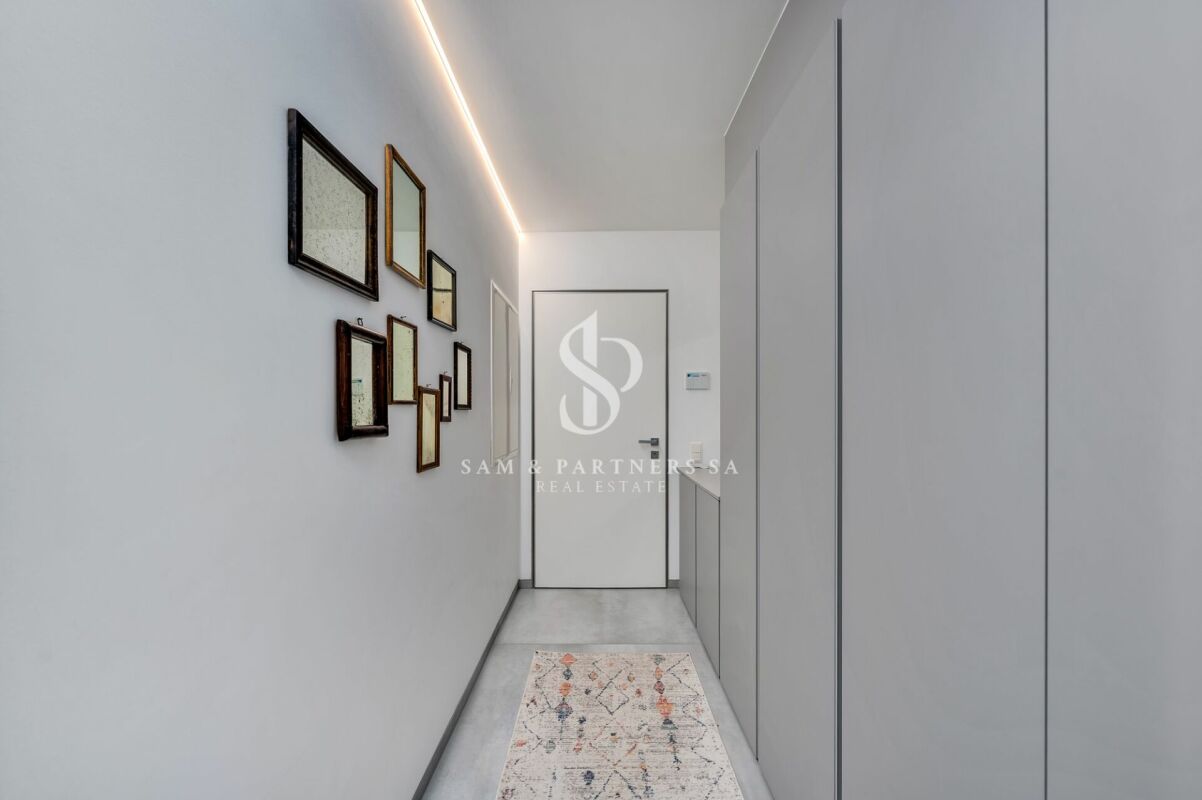 Appartamento con vista lago arredato copia