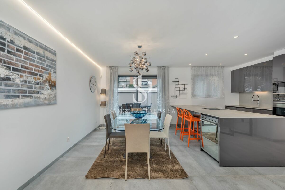 Appartamento con vista lago arredato copia