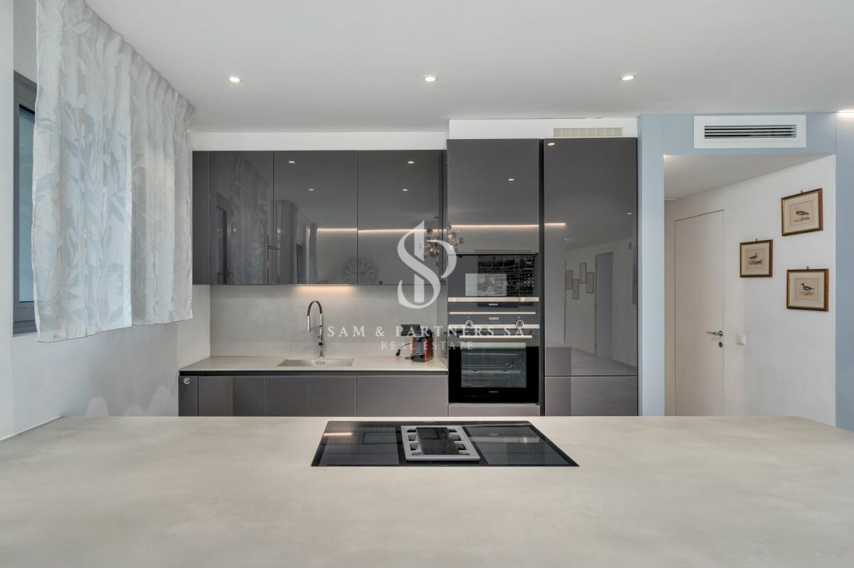 Appartamento con vista lago arredato copia