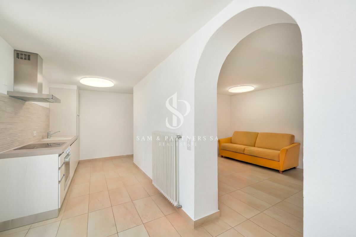 Moderna casa con piscina