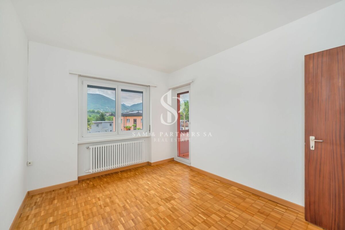 Casa con giardino