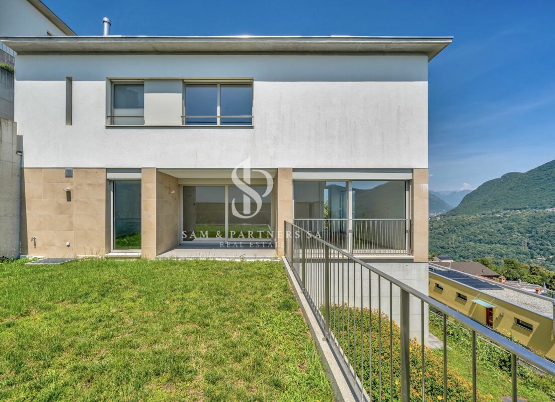 Moderna Casa  di nuova costruzione