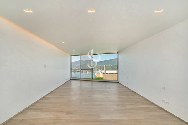 Nuova con vista lago 23