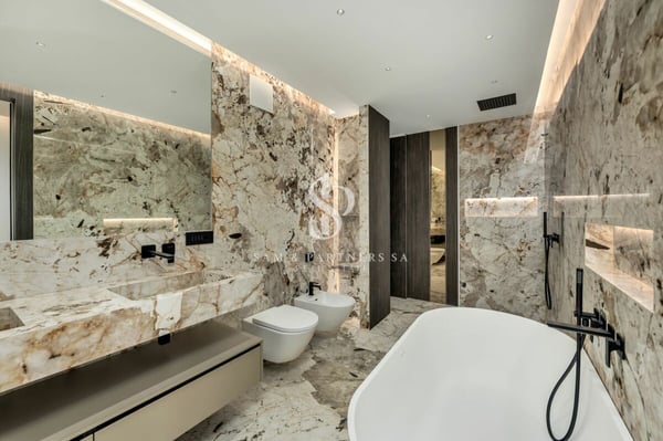 Esclusivo duplex con piscina 13