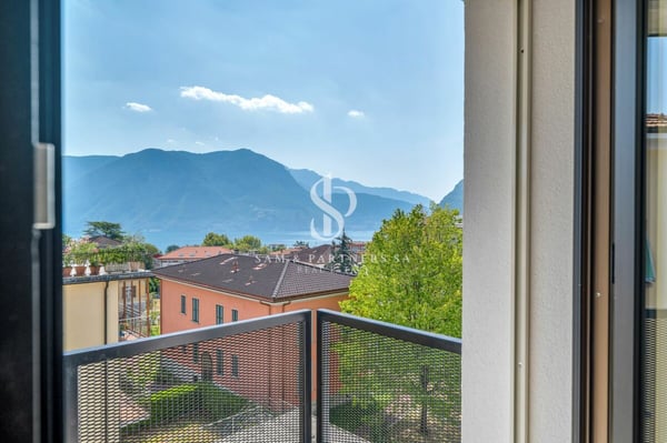 Moderno 2.5 locali con vista lago 9