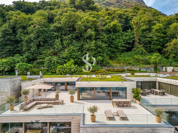 Eleganza e privacy con vista lago 4