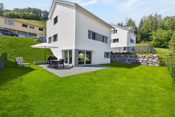 Sonniges Einfamilienhaus mit moderner Architektur und hochwertigem Ausbau 9
