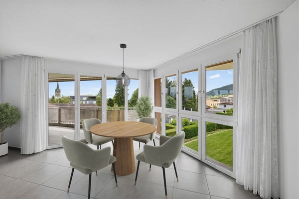 Ruhig wohnen, zentral leben – sonniger Balkon mit schönem Weitblick 3
