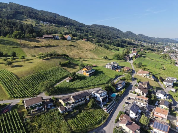 Baulandparzelle am Südhang mit Weitsicht über das Rheintal 7