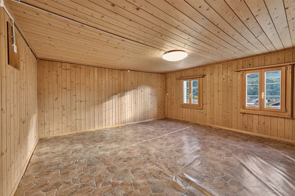 Charmantes Strickbau-Einfamilienhaus mit Wintergarten im Prättigau 5