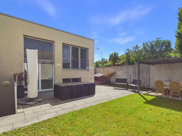 5.5-Zimmer-EFH mit Garten - modern und zentral in Stetten 1