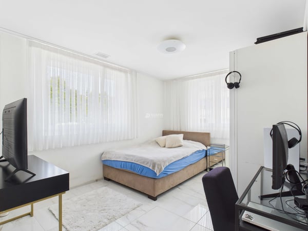 Moderne 4.5-Zi.-Wohnung mit Balkon & 2 TG in Ottenbach kaufen 4