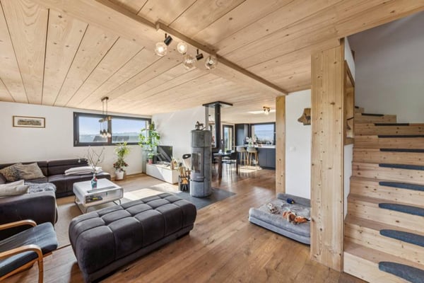 Superbe ferme rénovée de 8,5 pièces avec terrain à bâtir 4