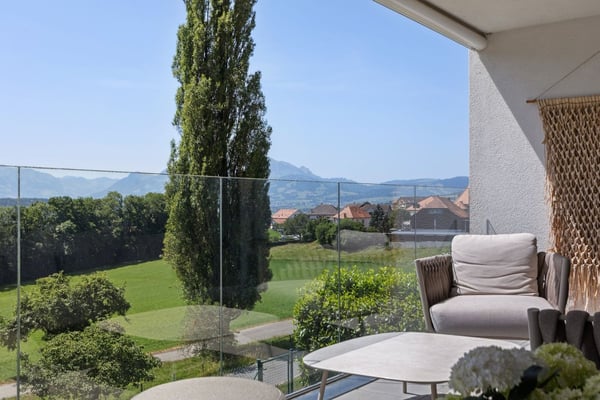 Villa en terrasse avec magnifique vue sur le Lac et les Préalpes