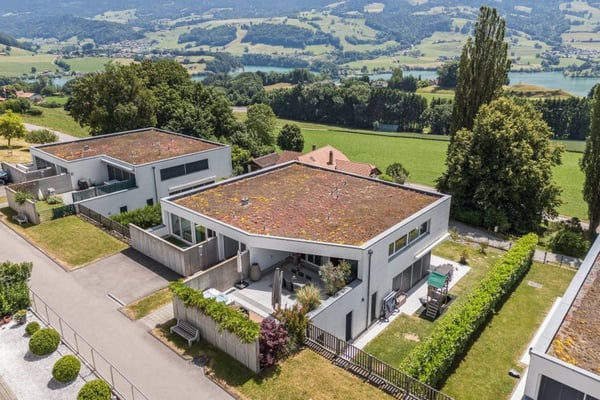 Villa en terrasse avec magnifique vue sur le Lac et les Préalpes