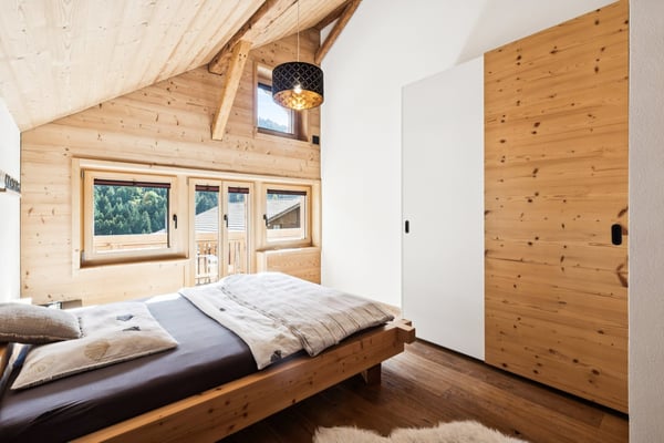 Authentique chalet de 4.5 pièces entièrement rénové 8