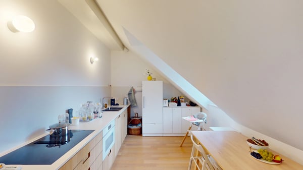 Helle 2.5-Zimmer-Wohnung mit Galerie in Rafz 2