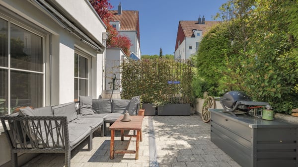Praktische 2.5-Zimmer-Gartenwohnung in Bonstetten 3